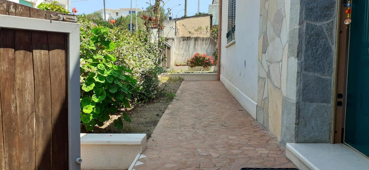 8 Via V. Monti Villa Loiri Porto San Paolo Exterior photo